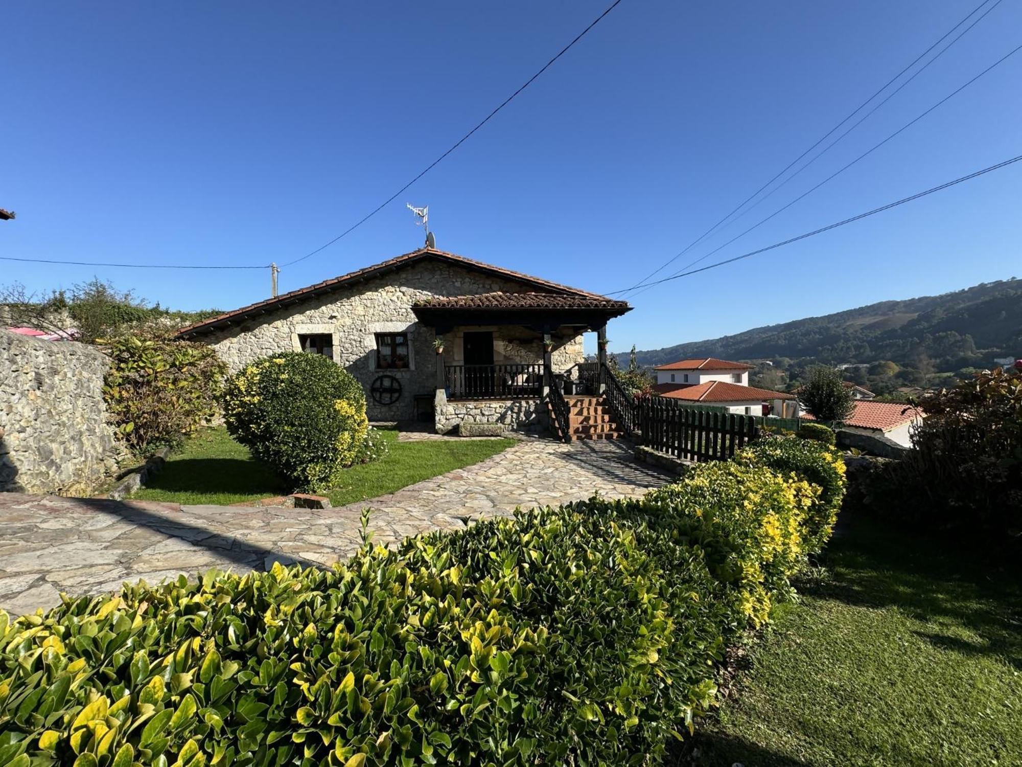 Casa Las Hortensias 2 Pendueles 라네스 외부 사진