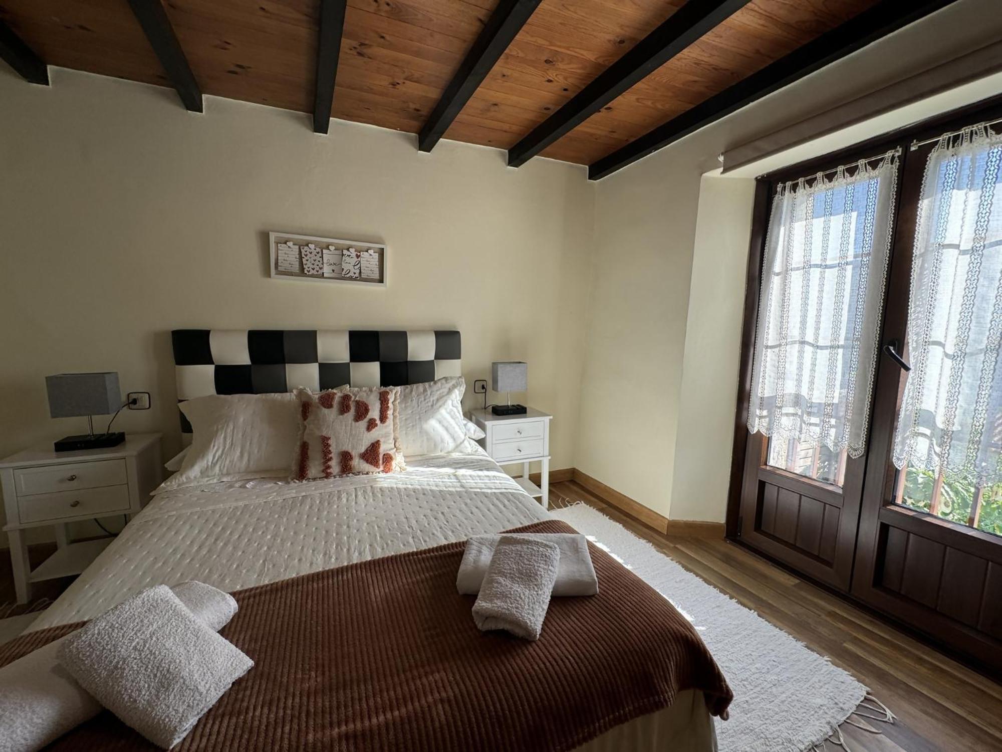 Casa Las Hortensias 2 Pendueles 라네스 외부 사진