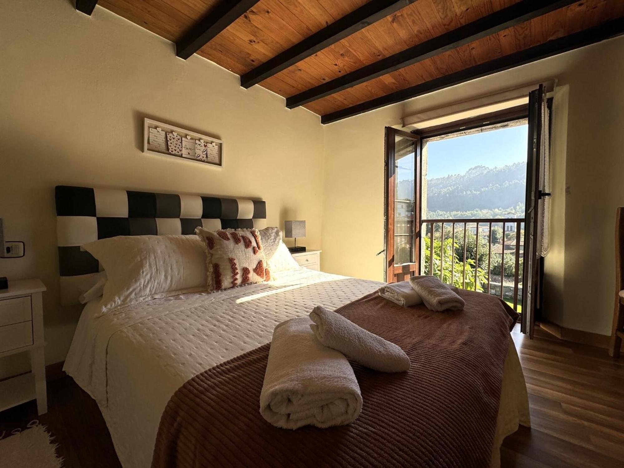 Casa Las Hortensias 2 Pendueles 라네스 외부 사진